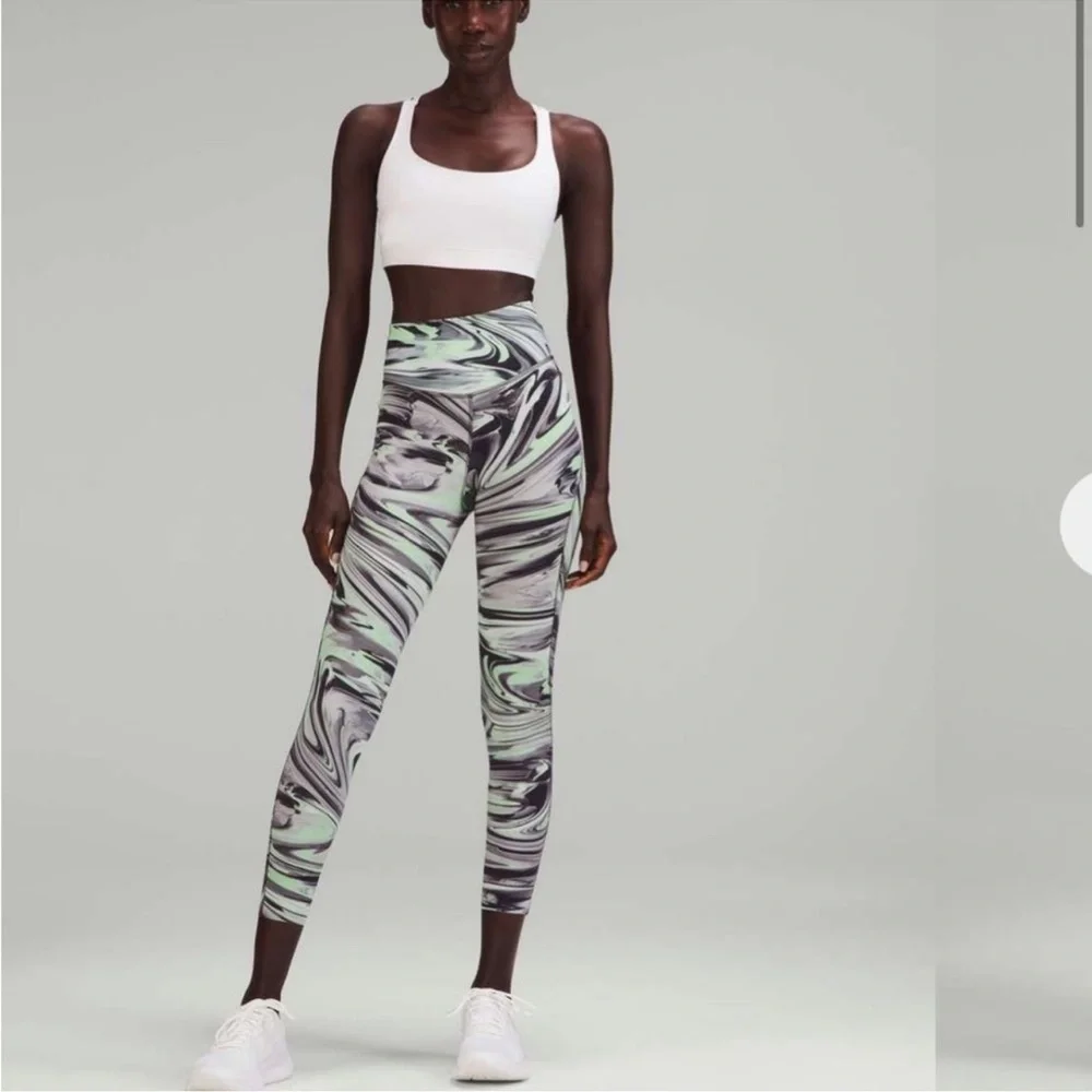 NWT Lululemon Base Pace High Rise tight 25”